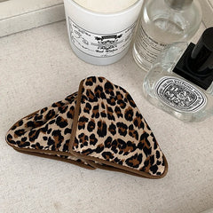 Classic Leopard Print Bowknot Hair Claw Clips for Girls Fashion Chic Elegant Hair Clutches for Women Ladies Hair Accessories