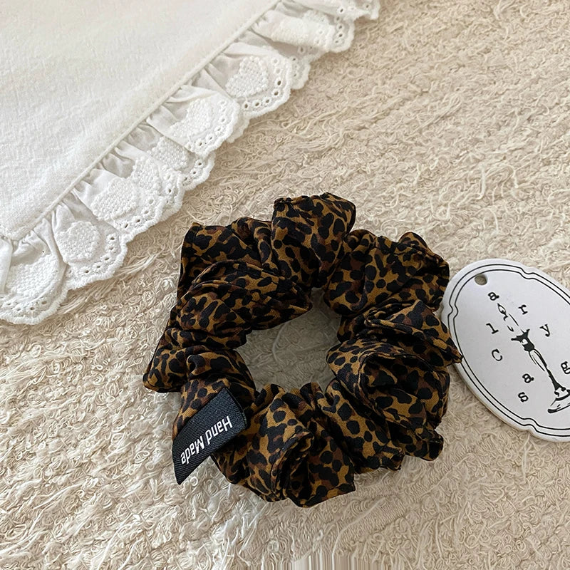 Sweet Elegant Graceful Scrunchies for Girls Trendy Stylish Adorable Cute Hair Ties for Women Ladies Hair Accessories in Stock