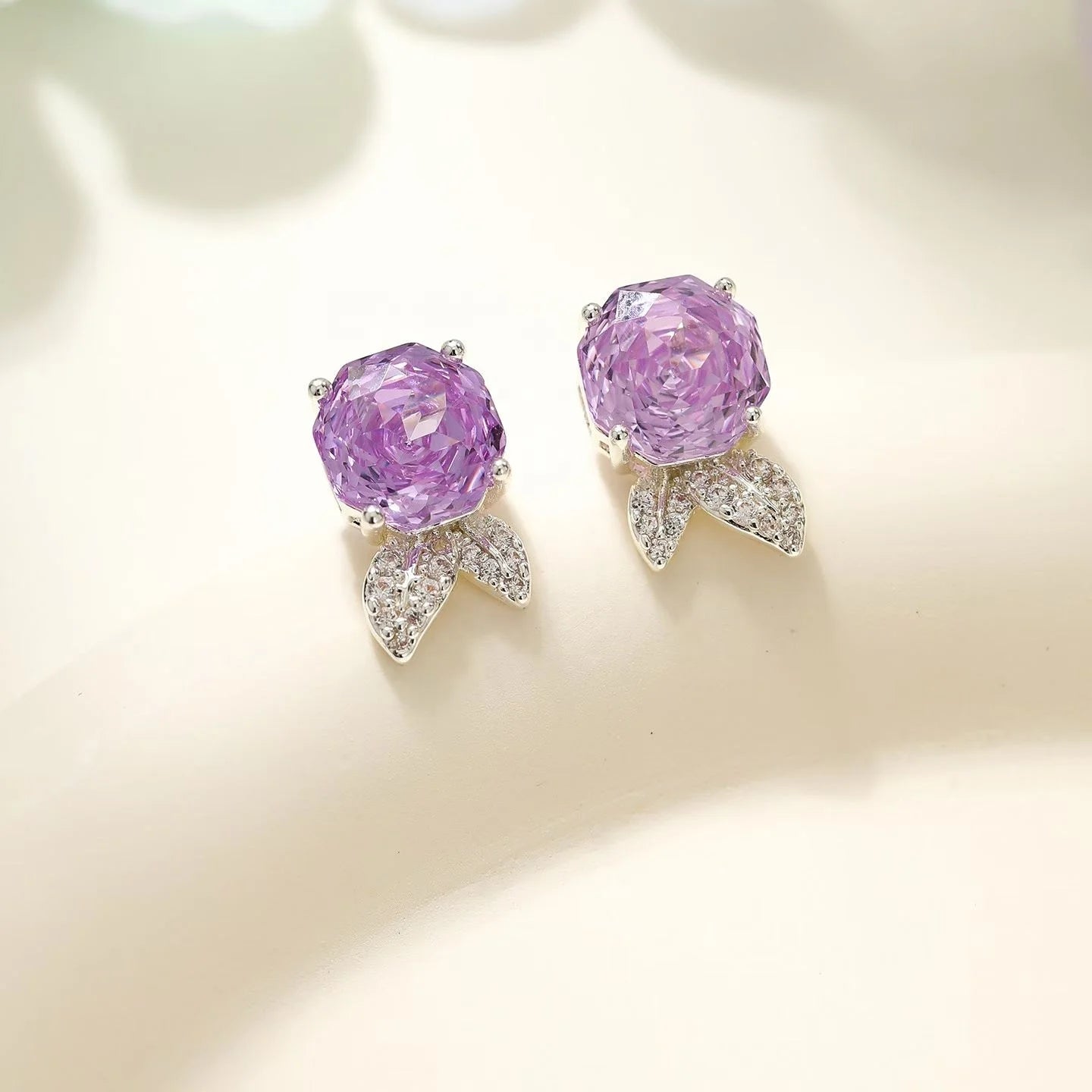 Women Purple Tail Rhinestone Small Stud Earring Trendy Popular Wholesale Lightweight Jewelry Accessories for Ladies Daily Causal