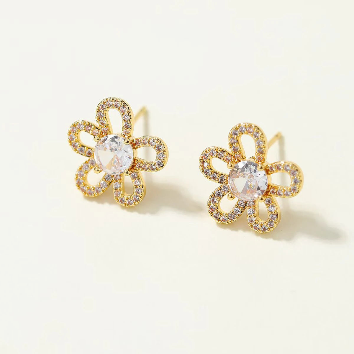 Elegant Trendy Flower Floral Glitter Bowknot Stud Earrings for Girls Sweet Elegant Glamorous Charms Jewelry for Women Ladies