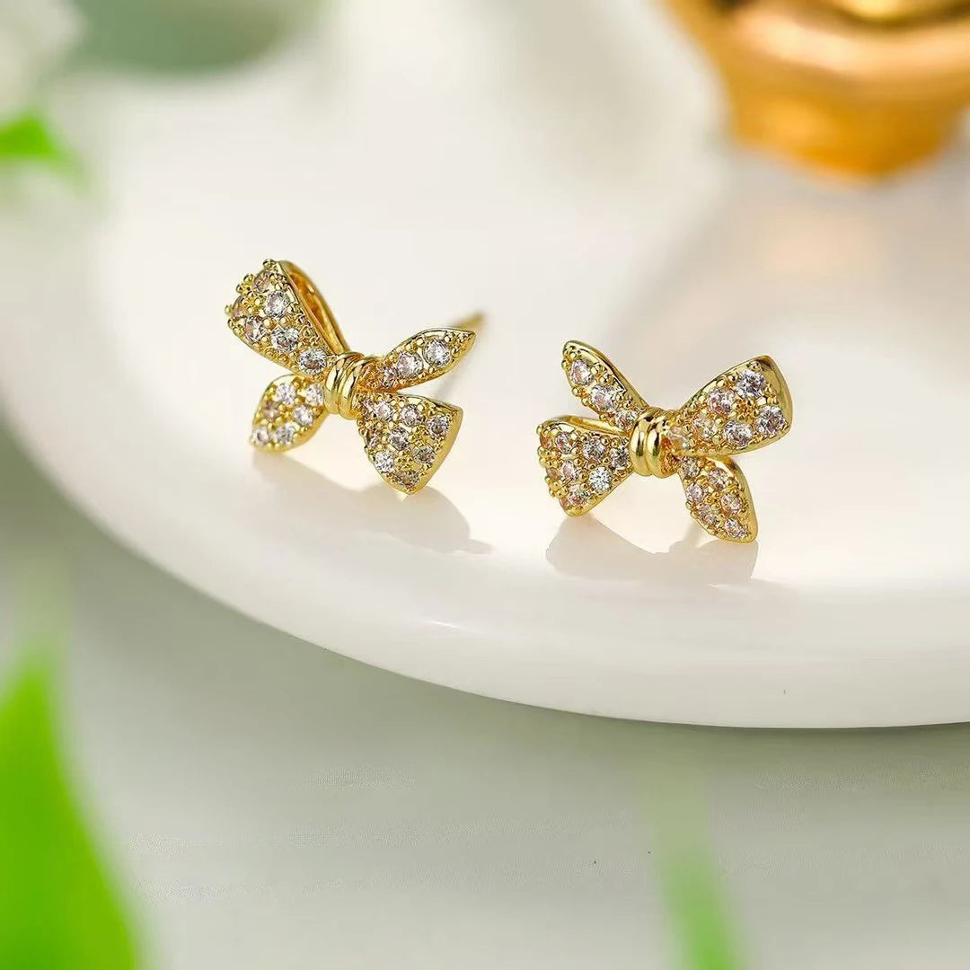 Women Butterfly Bow Flower Shape Small Mini Stud Earring Fashion Elegant Graceful High Quality Bulk Jewelry Accessory for Daily