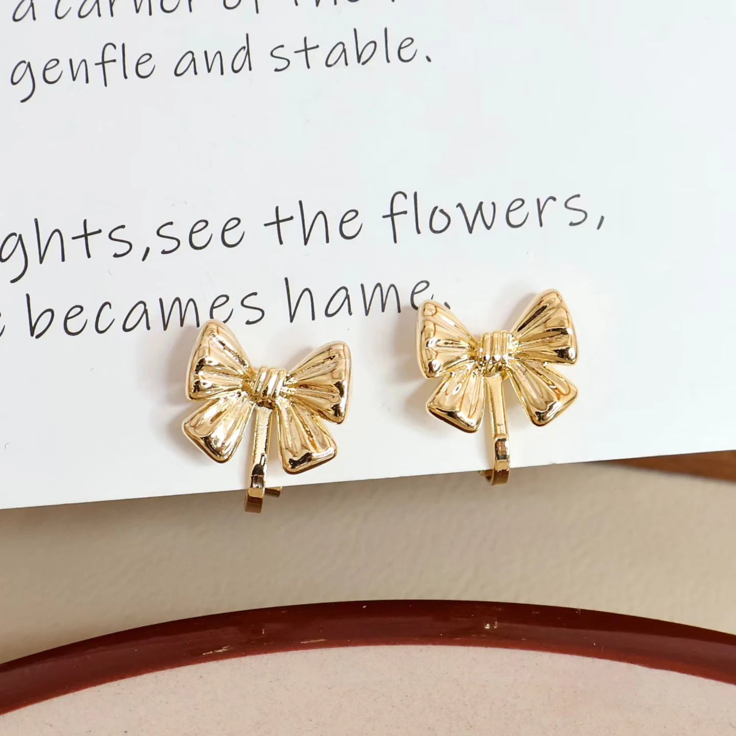 Fashion Simple Clip on Earrings for Girls Sweet Bowknot Minimalistic Trendy Jewelry for Women Ladies Accessories Wholesale