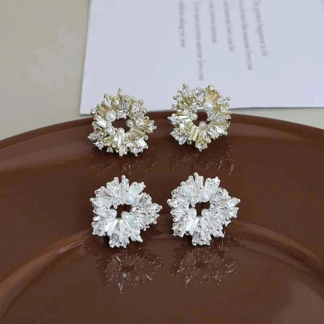 Elegant Simple Minimalistic Alphabet Stud Earrings for Girls Sweet Fine Jewellry for Women Ladies Accessories Chinese Supplier