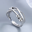 Silver / The opening is adjustable.