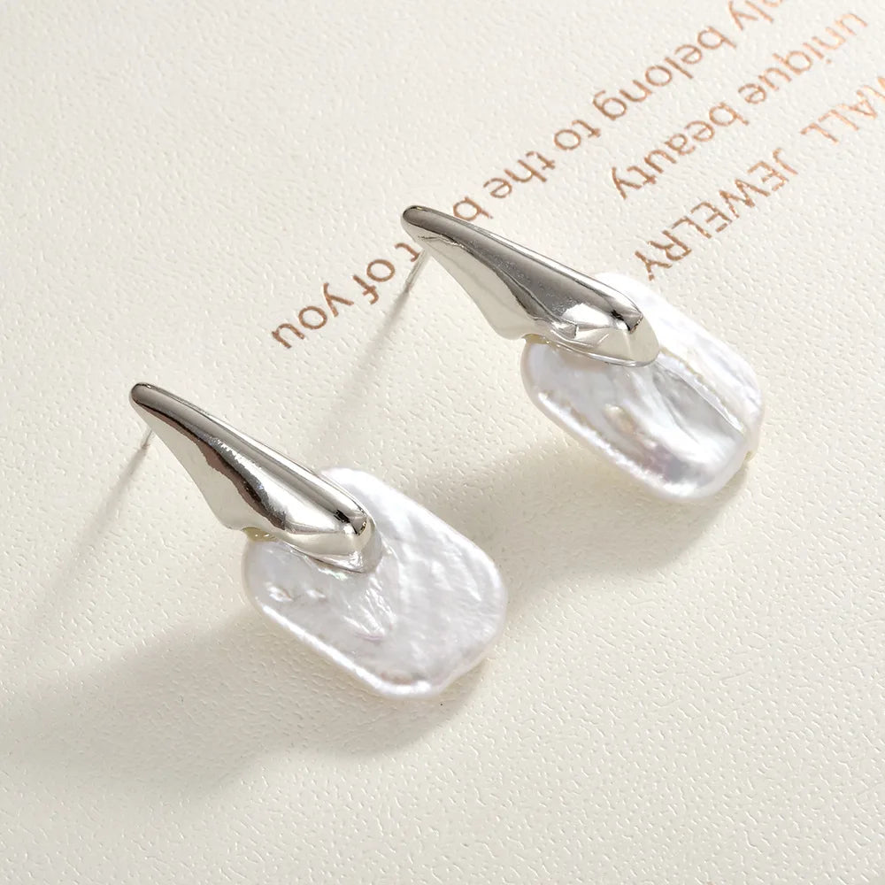 French Style Trendy Earrings Women Irregular Baroque Pearl Shell Earrings Luxurious Elegant High-end Ear Studs Accessories New