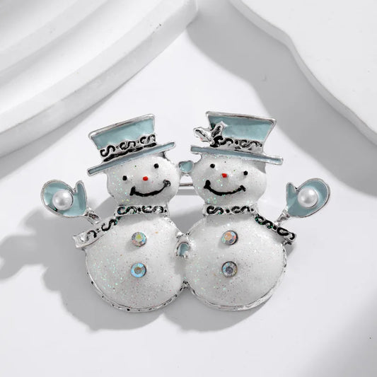 Fashion Christmas Snowman Sweet Trendy Brooches for Girls Stylish Glamorous Cartoon Pins Jewelry for Women Ladies Accessories