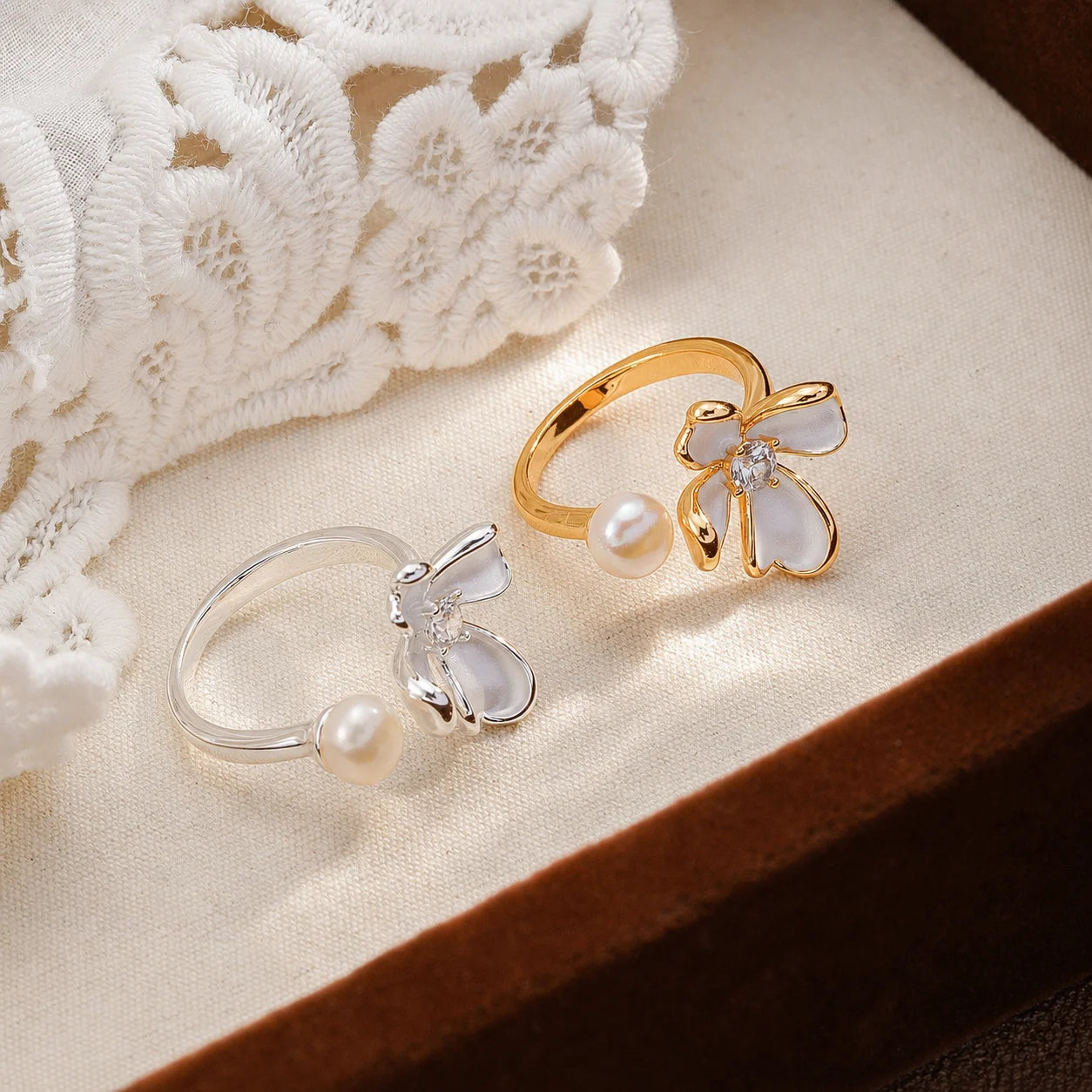 Fashion Freshwater Pearl Cubic Zirconia Flowers White K Plated Rings for Girls Sweet Jewelry for Women Ladies Wholesale Simple