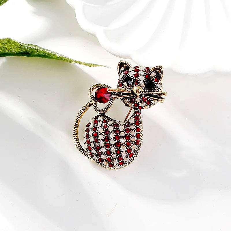 Fashion Glitter Sparking Rhinestone Cat Animals Brooches for Girls Sweet Cute Pins Jewelry for Women Ladies Accessories Kawaii