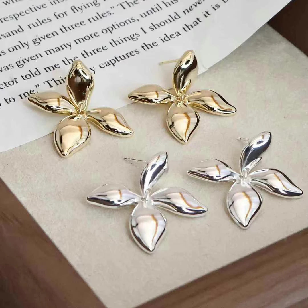 Fashion Art Deco Bold Luxury Drop Earrings for Girls Elegant Glamorous Jewelry for Women Ladies Accessories Bijuterias Chic