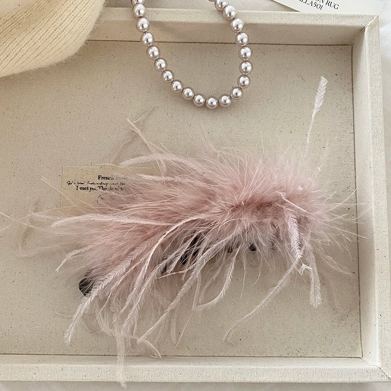 Fashion Luxurious Feather Elegant Hair Clips for Girls Graceful Sweet Banana Clips for Women Ladies Hair Accessories in Stock