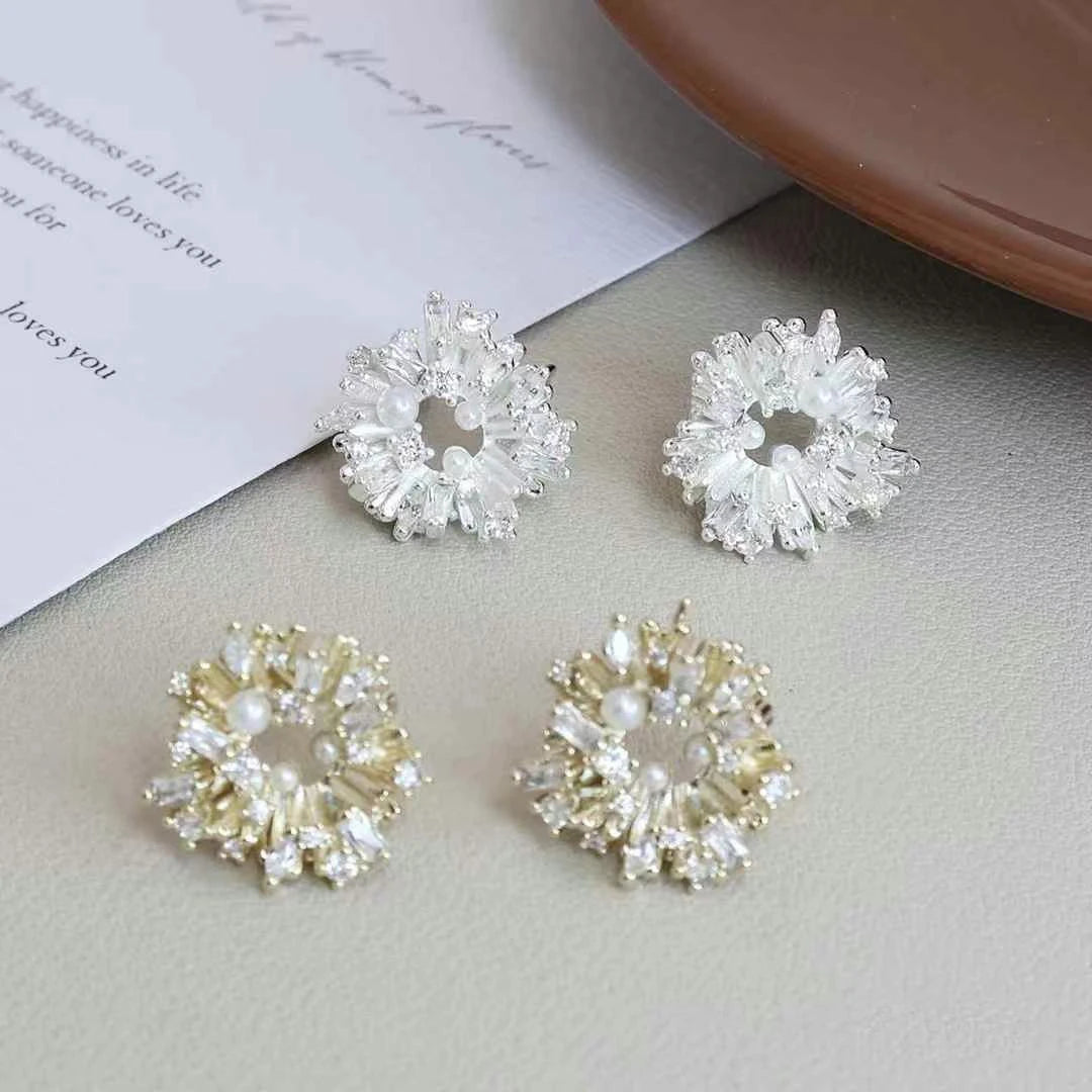 Elegant Simple Minimalistic Alphabet Stud Earrings for Girls Sweet Fine Jewellry for Women Ladies Accessories Chinese Supplier