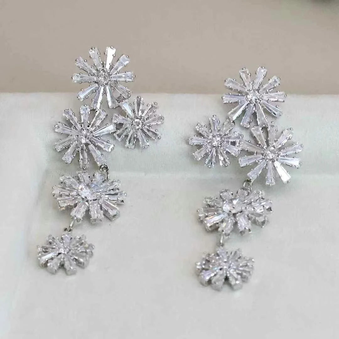 Luxury Exaggerated Glitter Stunning Elegant Drop Earrings for Girls Graceful Classic Jewelry for Women Ladies Accessories