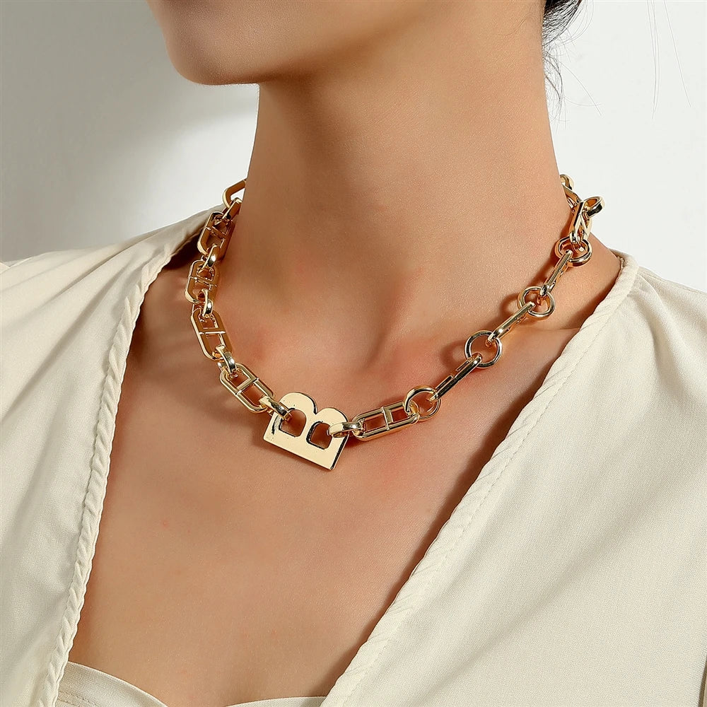 Fashion Simple Punk Minimalistic Letter Necklaces for Girls Cool Spicy Glamorous Charms Jewelry for Women Ladies Accessories