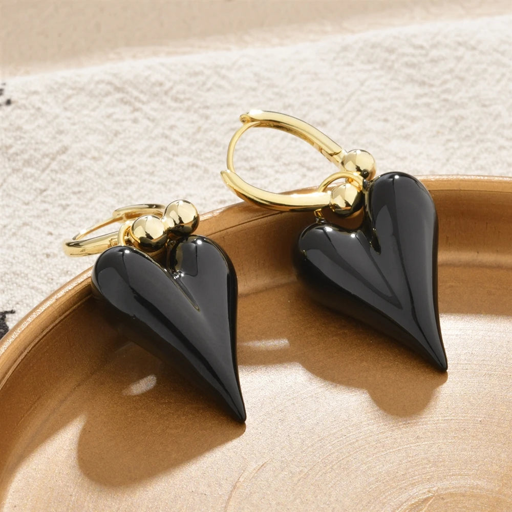 Retro Earrings Elegant Simple Red Glaze Love Earrings High-end Light Luxury for Women Heart-shaped Earring Autumn and Winter