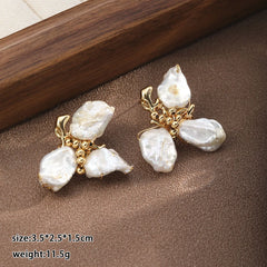 Fashion Baroque Pearl Copper Flower Earrings for Girls Bold Vintage Elegant Jewelry for Women Ladies Wholesale China Factory