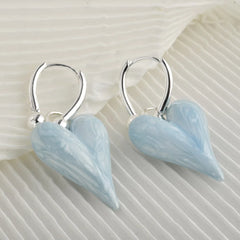 Elegant Enamel Heart Drop Earrings Women Pastel Blue Pink White Earrings Cute Lightweight Fashion Jewelry for Gift Wholesale