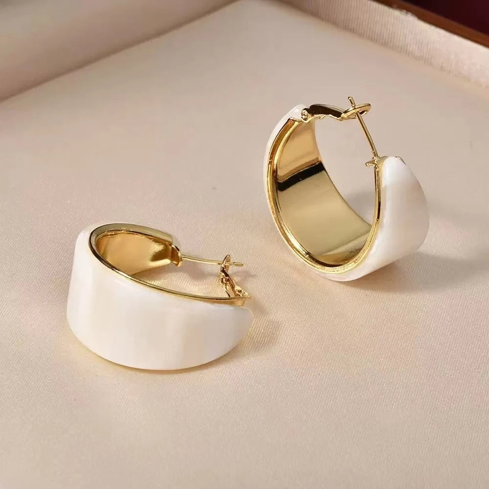 Fashion Simple Minimalistic Classic Hoop Earrings for Girls Elegant Glamorous Charms Jewelry for Women Ladies Accessories Chic