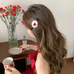 Fashion Cute Heart Shaped Sweet Elegant Hair Clips for Girls Trendy Stylish Simple Alligators for Women Ladies Hair Accessories