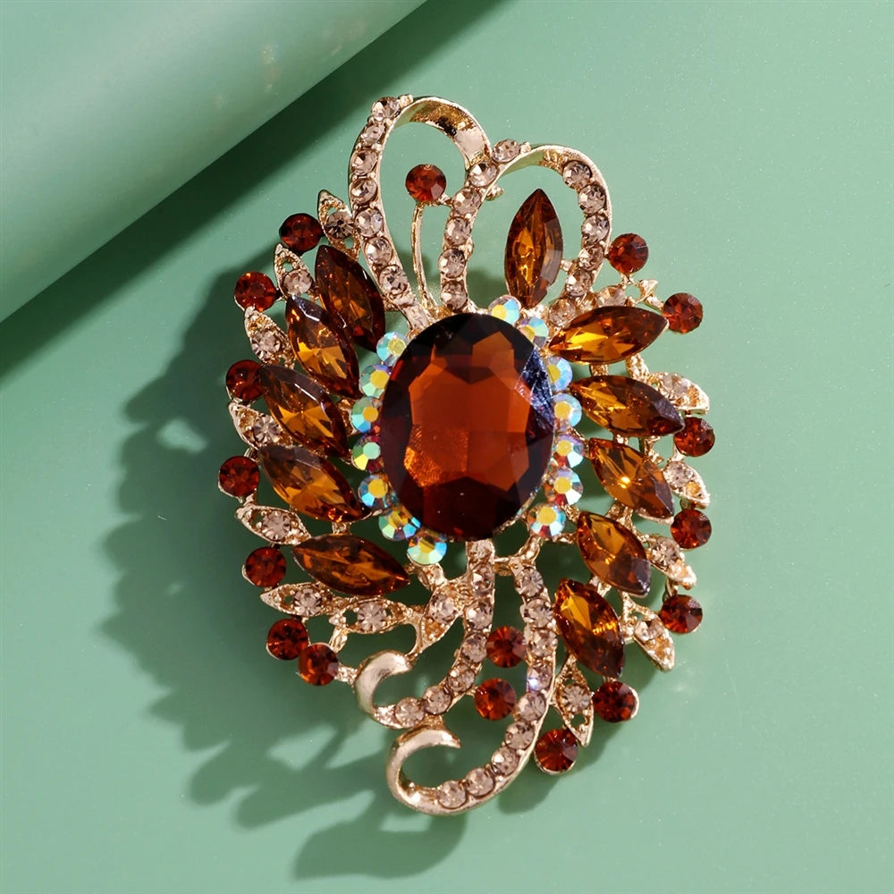 Fashion Rhinestone Glitter Sparking Dainty Brooches for Girls Glamorous Vintage Pins Jewelry for Women Ladies Accessories