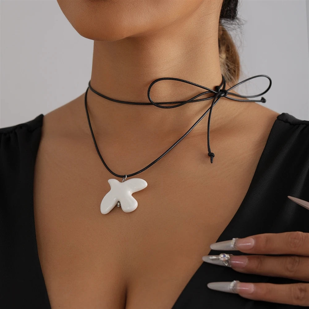 Sweet Sweater Chains for Girls Animals White Dove Stylish Necklaces for Girls Bowknot Choker Fashion Jewelry for Women Ladies