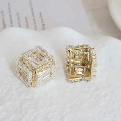 Sweet Snowflake Elegant Fashion Stud Earrings for Girls Fashion Trendy Stylish Jewellry for Women Ladies Accessories Wholesale