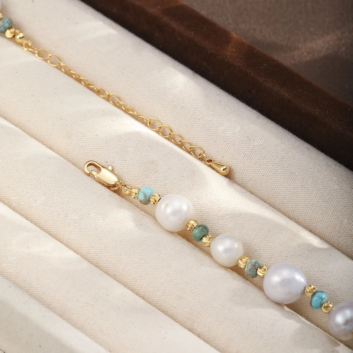 Fashion Freshwater Pearl Natural Turquoise Copper Necklaces for Girls Elegant Jewelry for Women Ladies Wholesale China Factory