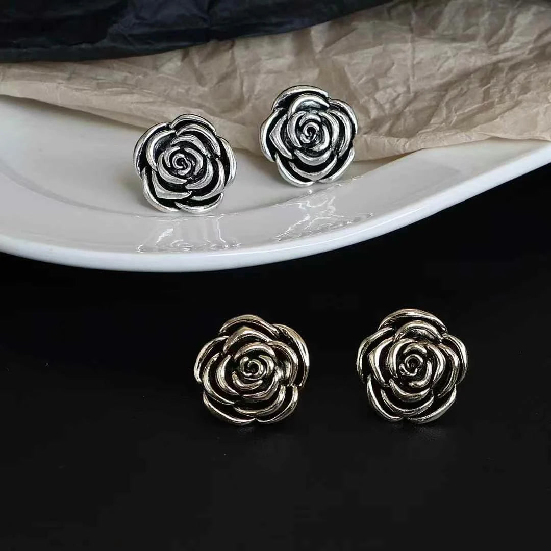 Women Hot Sale Flower Shape Small Mini Punk Fashion Chic Trendy High Quality Bulk Jewelry Accessories for Female Street Causal
