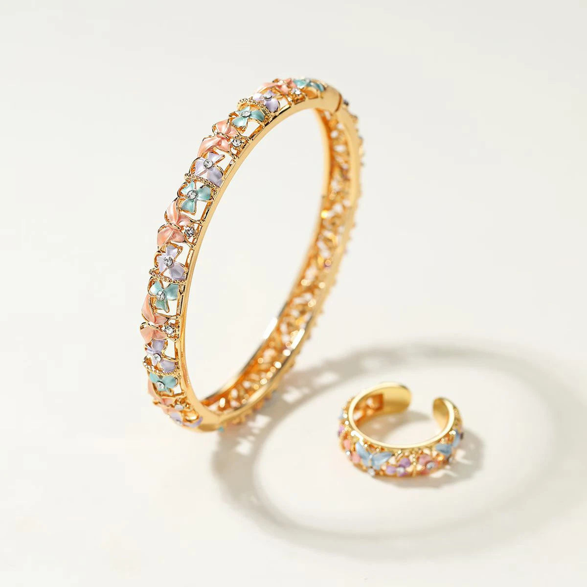 Fashion Sweet Dainty Bold Vintage Bangles for Girls Elegant Charms Rings Art Deco Jewelry Sets for Women Ladies Accessories