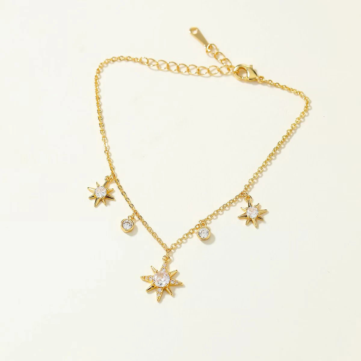 Fashion Luxury Trendy Elegant Bracelets for Girls Glamorous Heart Shaped Jewellry for Women Ladies Accessories Chinese Supplier