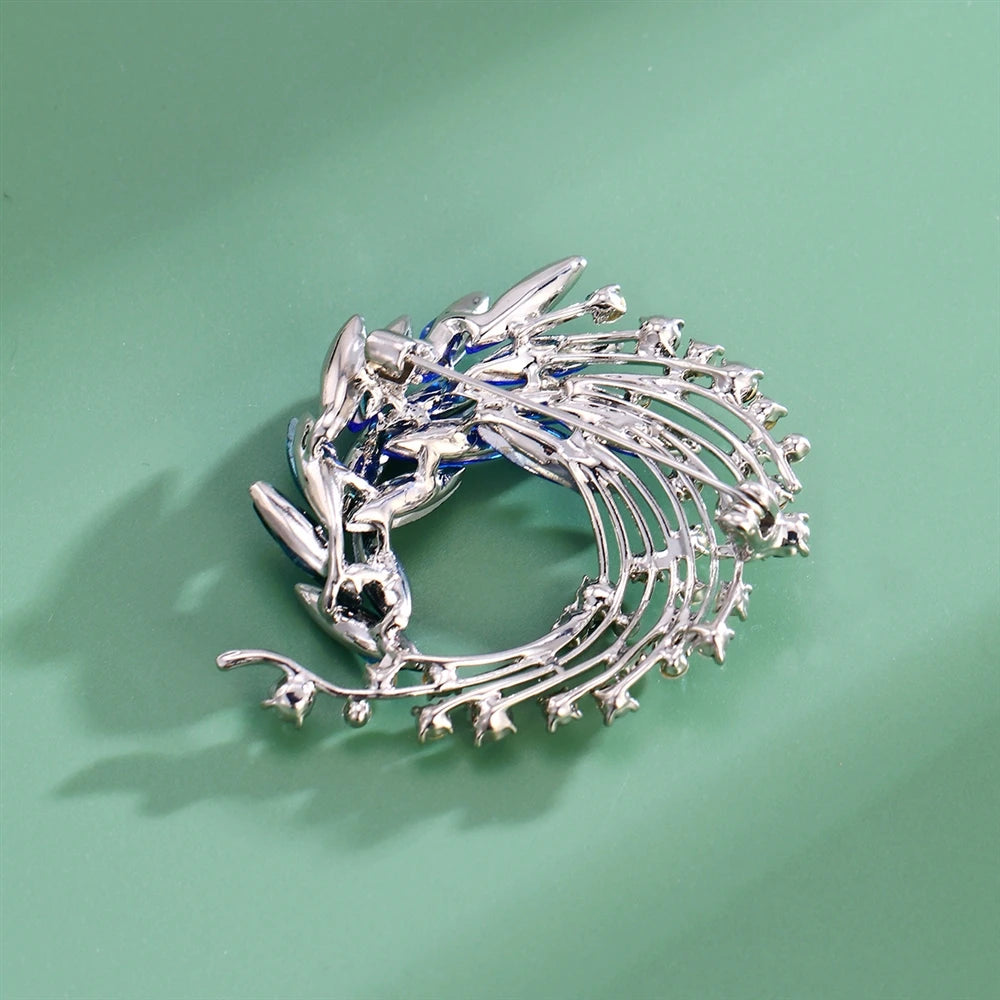 Fashion Glitter Sparking Rhinestone Elegant Brooches for Girls Stylish Glamorous Jewelry Pins for Women Ladies Accessories