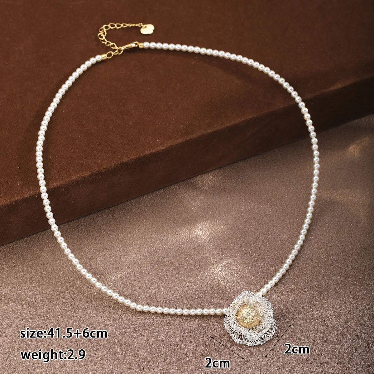 Fashion Glass Pearl Copper Wire Alloy Flower Necklaces for Girls Sweet Jewelry for Women Ladies Wholesale China Manufacturer