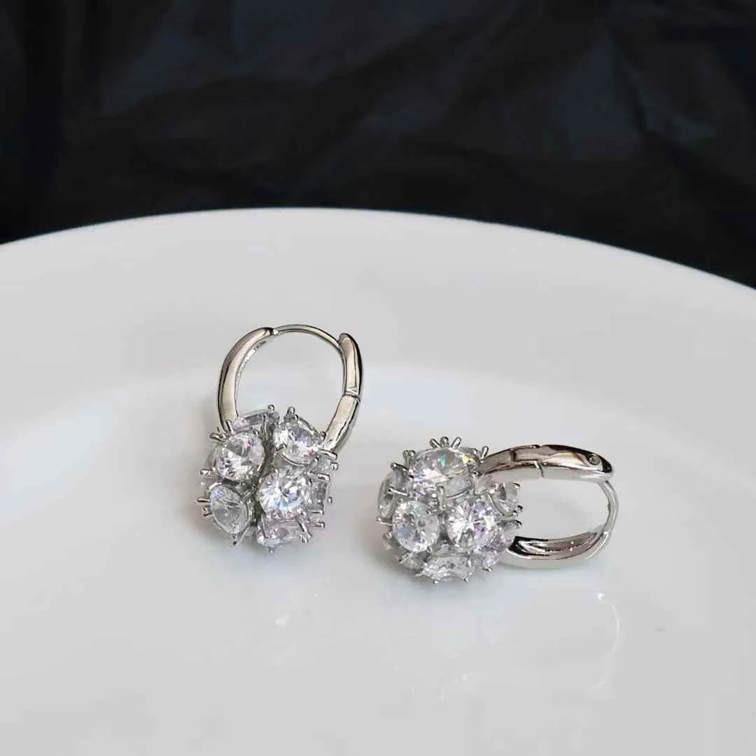 Women Hot Sale Rhinestone Small Hoop Earring Elegant Fashion Chic Glamorous High Quality Jewelry Accessories for Female Causal