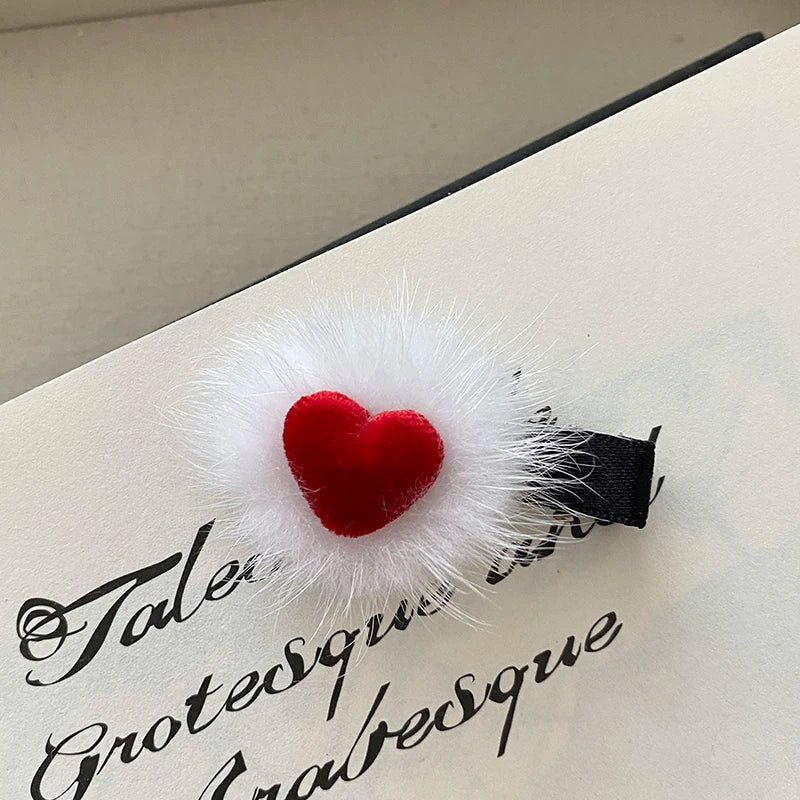 Fashion Cute Heart Shaped Sweet Elegant Hair Clips for Girls Trendy Stylish Simple Alligators for Women Ladies Hair Accessories