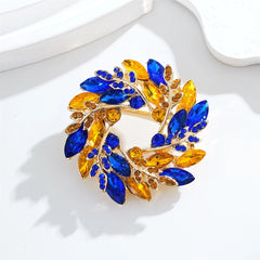 Fashion Glitter Rhinestone Sweet Elegant Brooches for Girls Stylish Luxury Pins Jewelry for Women Ladies Accessories New Design