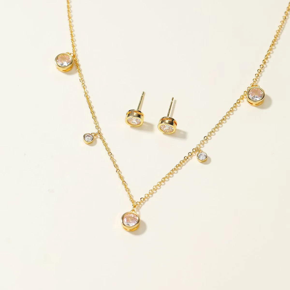 Fashion Refined Trendy Luxury Necklaces for Girls Glamorous Stud Earrings Jewelry Sets for Women Ladies Accessories Femme