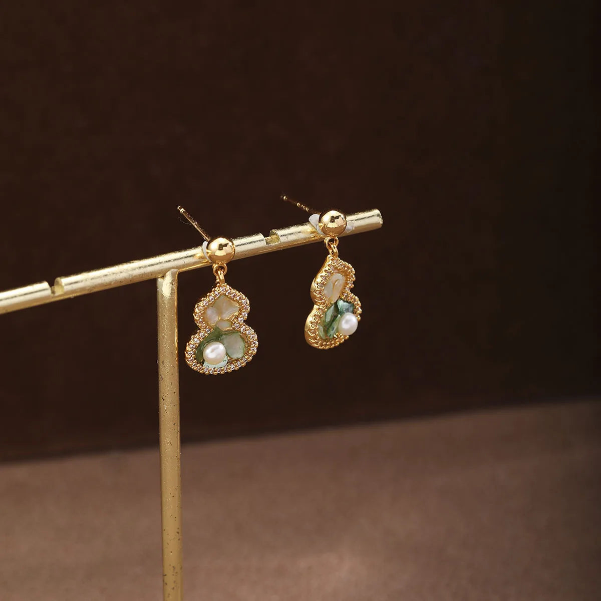 Fashion S925 Silver Shell White Zircon Gourd Drop Earrings for Girls Elegant Jewelry for Women Ladies Wholesale China Factory