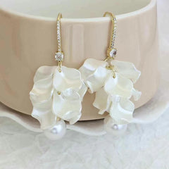 Fashion Elegany Sweet Flower Floral Trendy Drop Earrings for Girls Tassel Princess Style Jewelry for Women Ladies Accessories