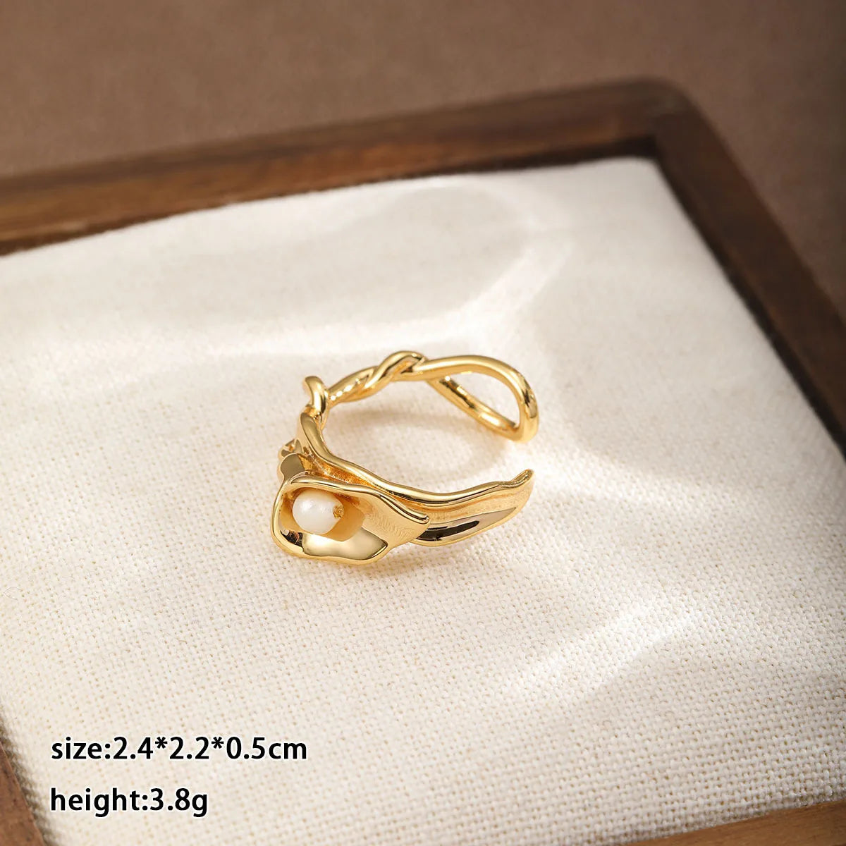 Fashion Glass Pearl Simple Flower Rings for Girls Stylish Minimalistic Jewelry for Women Ladies Wholesale China Manufacturer
