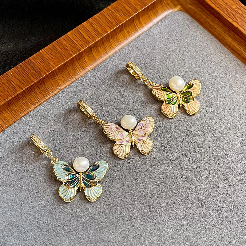 Female Butterfly Shape 18k Gold-plated Freshwater Pearl Necklace Pendant Elegant Trendy Dainty Low MOQ in Stock Daily Jewelry