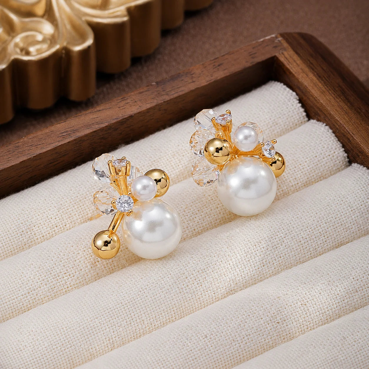 Women White Cut Crystal Flat Beads Half Hole Pearl S925 Silver Stud Earring Elegant Simple Fashion Low MOQ in Stock Jewelry