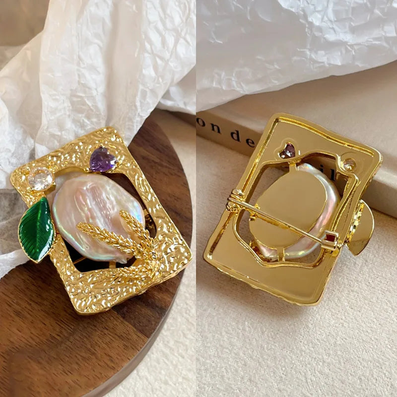 Female Gold Green Baroque Pearl 18k Gold-plated Brooch Elegant Vintage Charms Low MOQ in Stock Jewelry for Women Causal Party