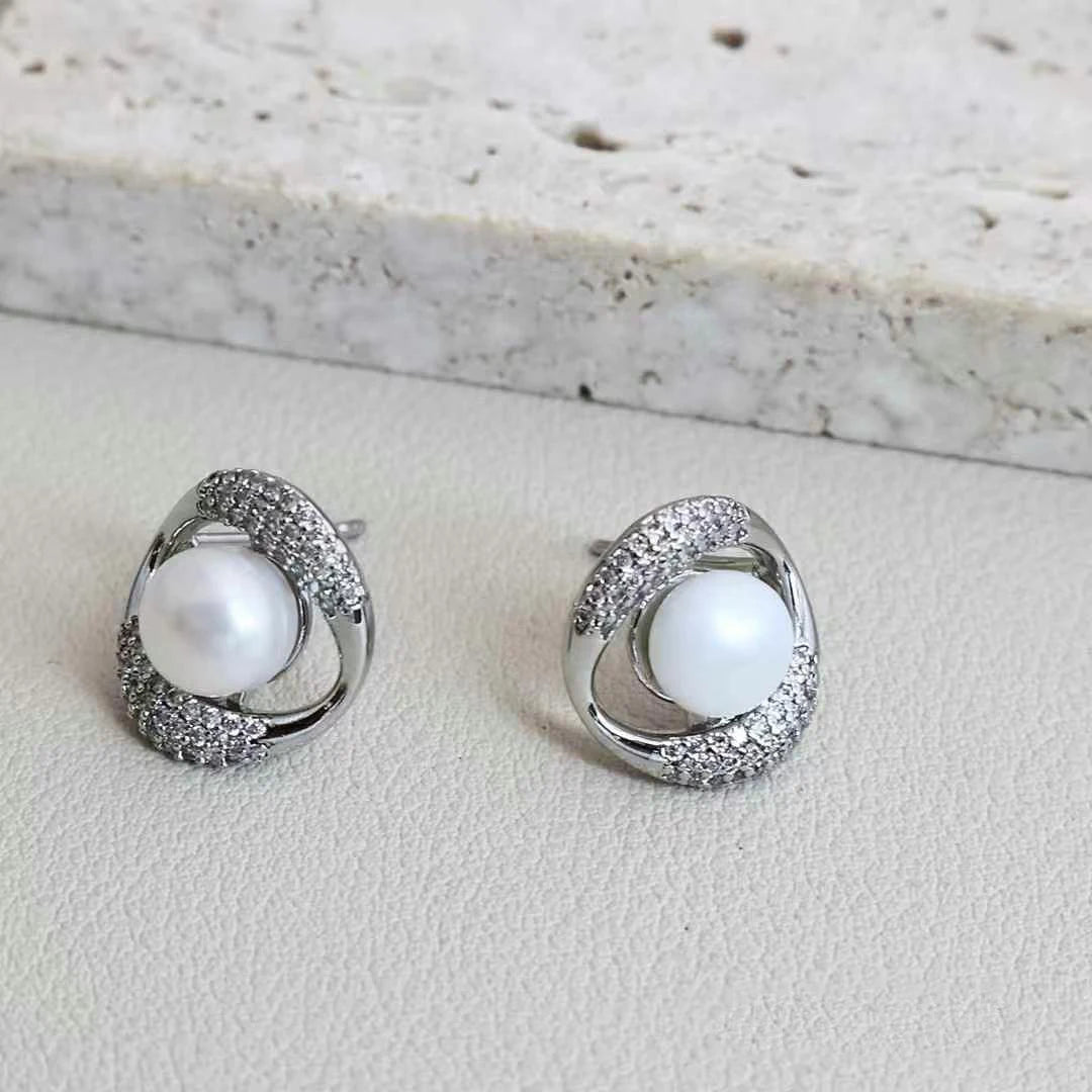 Luxury Fashion Elegant Graceful Glitter Stud Earrings for Girls Cute Imitation Pearl Jewellry for Women Ladies Accessories
