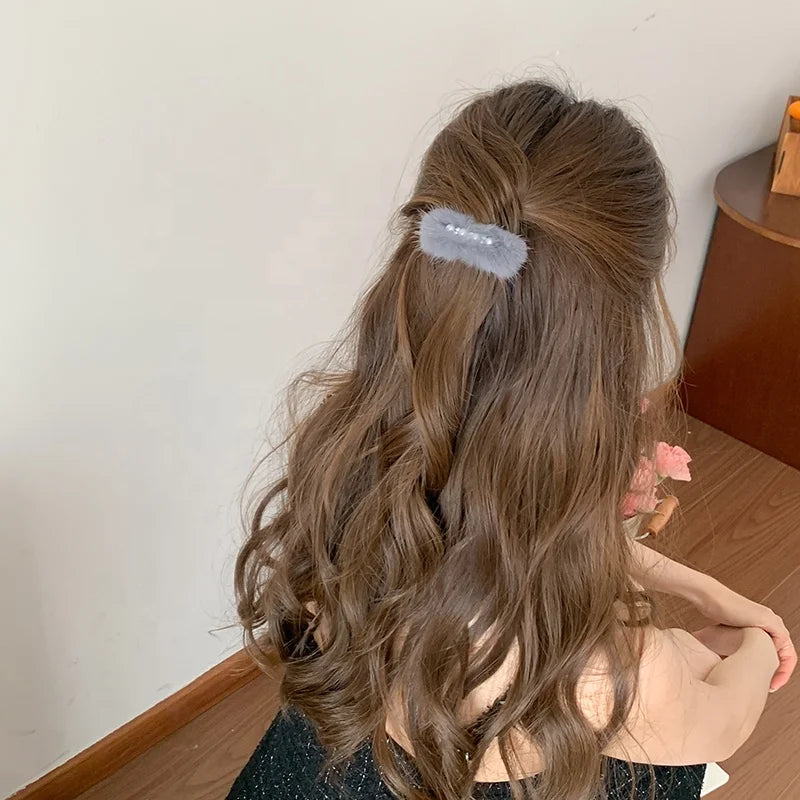 Fashion Elegant Comb Simple Hair Clips for Girls Sweet French Style for Women Ladies Hair Accessories Chinese Supplier in Stock