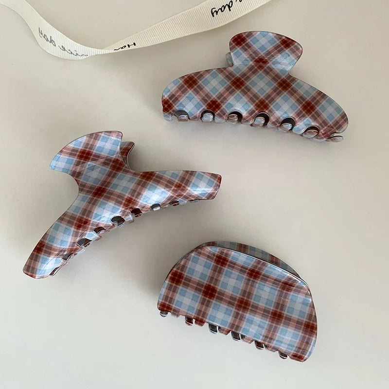 Women Fashion Classic Plaid Hair Claw Clips for Girls Elegant Sweet Simple Hair Accessories for Ladies Chinese Suppliers Chic