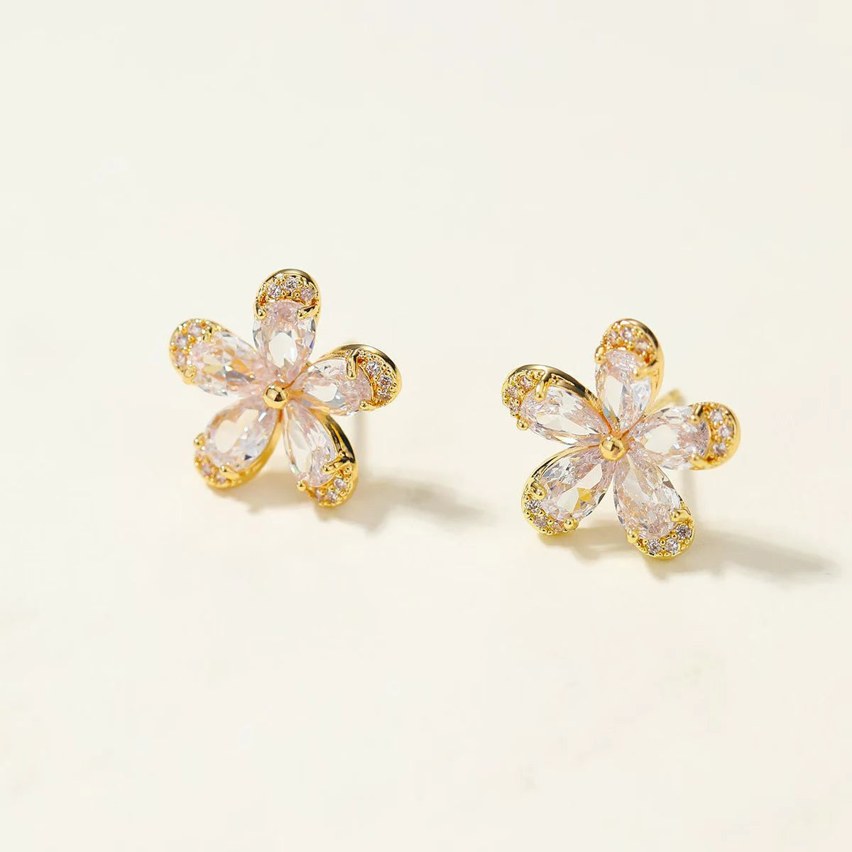 Elegant Trendy Flower Floral Glitter Bowknot Stud Earrings for Girls Sweet Elegant Glamorous Charms Jewelry for Women Ladies