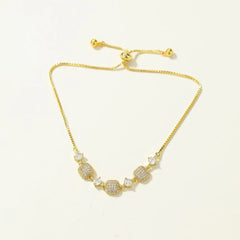 Fashion Flower Butterfly Luxury Sweet Dainty Necklaces for Girls Elegant Charms Jewelry for Women Ladies Accessories Wholesale