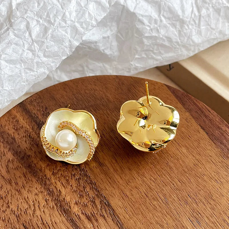 Fashion Flower Copper 18K Gold Plated S925 Silver Stud Earrings for Girls Sweet Jewelry for Women Ladies Wholesale China Factory