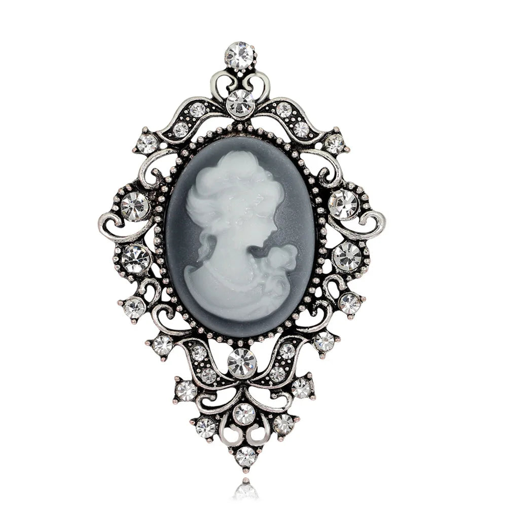 Fashion Vintage Retro Classic Elegant Sweet Brooches for Girls Stylish Pins Jewelry for Women Ladies Accessories Wholesale