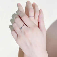 Mobius Strip Couple Rings A Pair of Copper Silver-Plated Fashionable and Trendy Female Male Ring for Gift Accessories Wholesale