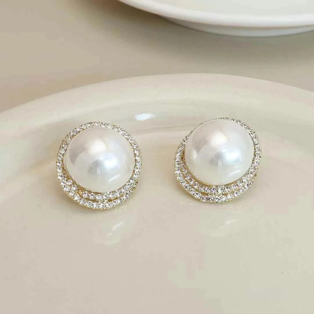 Simple Minimalistic Imitation Pearl Elegant Sweet Stud Earrings for Girls Graceful Trendy Jewellry for Women Ladies Accessories